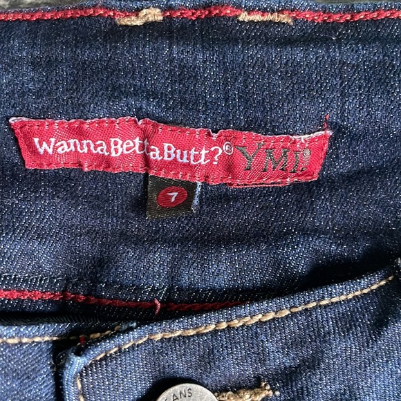 Dark Wash jeans - Picture 4 of 6